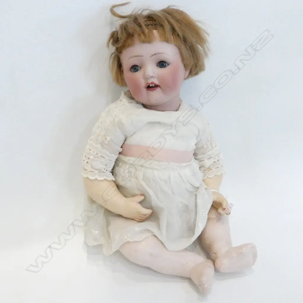 VINTAGE BABY PORCELAIN DOLL - H. 320MM Image 1++